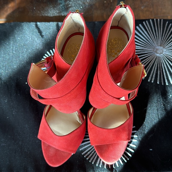 Red Suede Leather Ankle Strap Heels, New, 9.5 - Picture 8 of 8